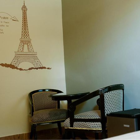 Hostal Carlos Tenaud Lima Extérieur photo