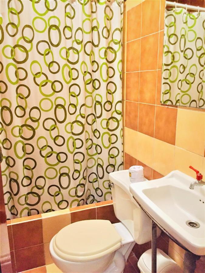Hostal Carlos Tenaud Lima Extérieur photo