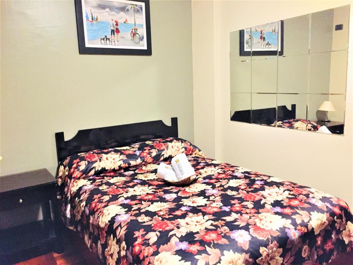 Hostal Carlos Tenaud Lima Extérieur photo